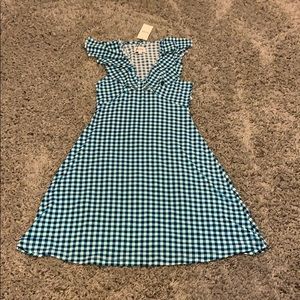 NWOT Leota color block dress with ruffle shoulders